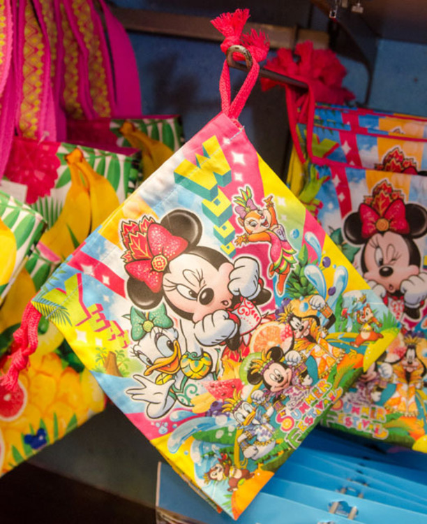 Tds夏グッズ 15 サマーフェス 買えるスペシャルグッズは約80種 写真64枚フォトギャラリー 写真 25 64 ディズニー特集 ウレぴあ総研