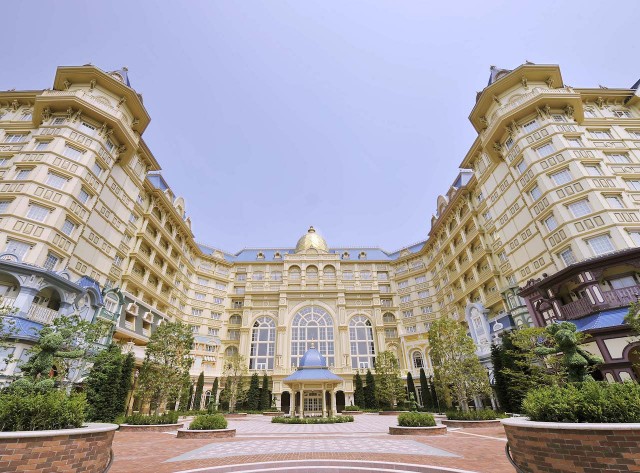 コンシェルジュ ディズニーランド ホテル ディズニーランドホテル、コンシェルジュルームに宿泊予定です。