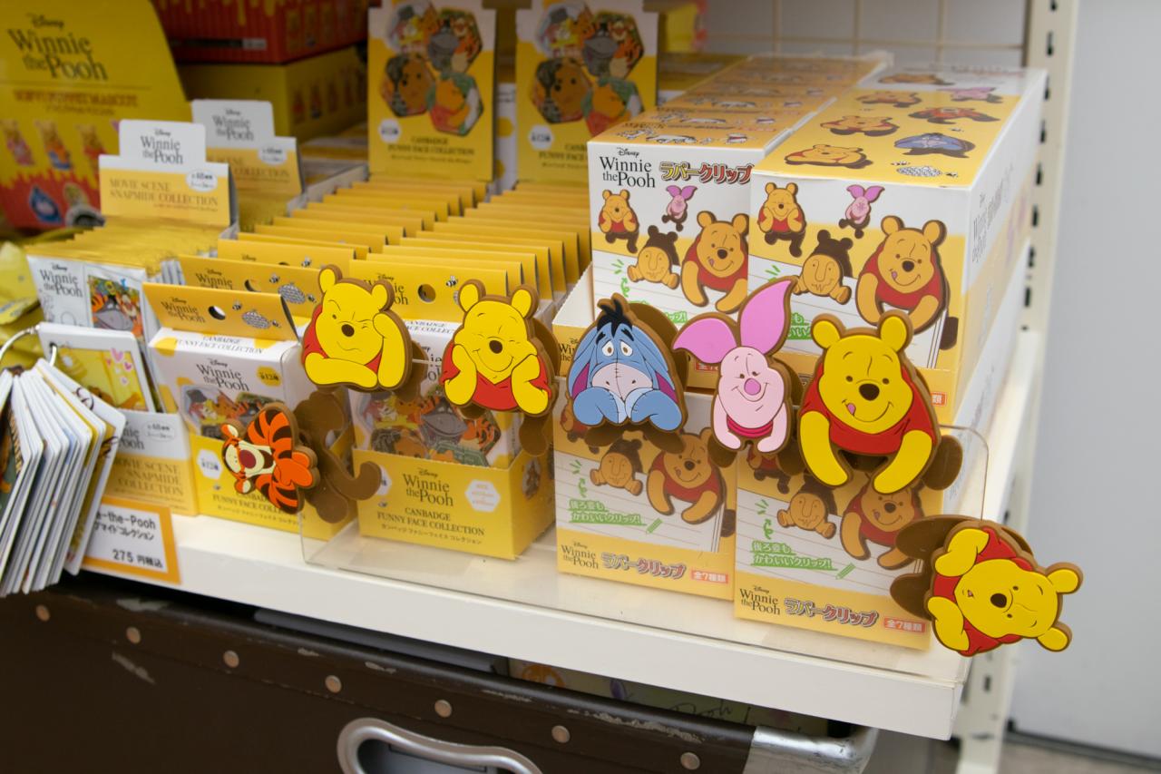 期間限定ショップ】プーさんグッズ1000点以上！“あの表情”もぬいぐるみ