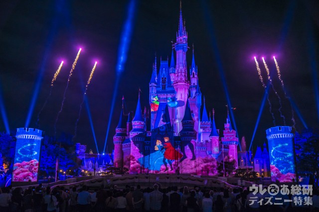 Tdl速報 新ナイトエンターテイメント Celebrate Tokyo Disneyland 見どころ 史上最高に豪華な演出を徹底紹介 1 4 ディズニー特集 ウレぴあ総研