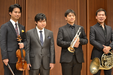 写真左から）三浦文彰、辻井伸行、佐藤友紀、福川伸陽